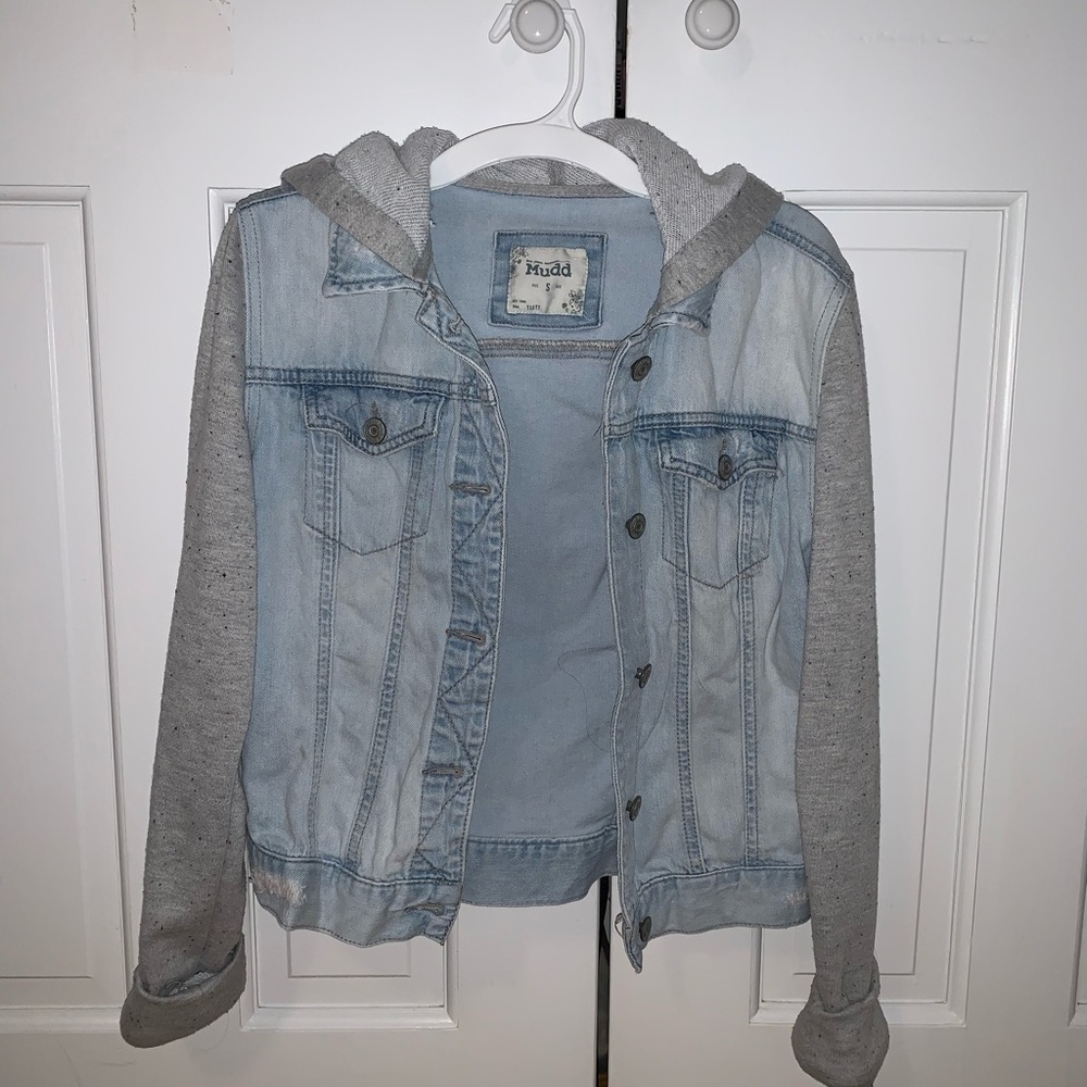 CROPPED DENIM JACKET WITH HOODIE